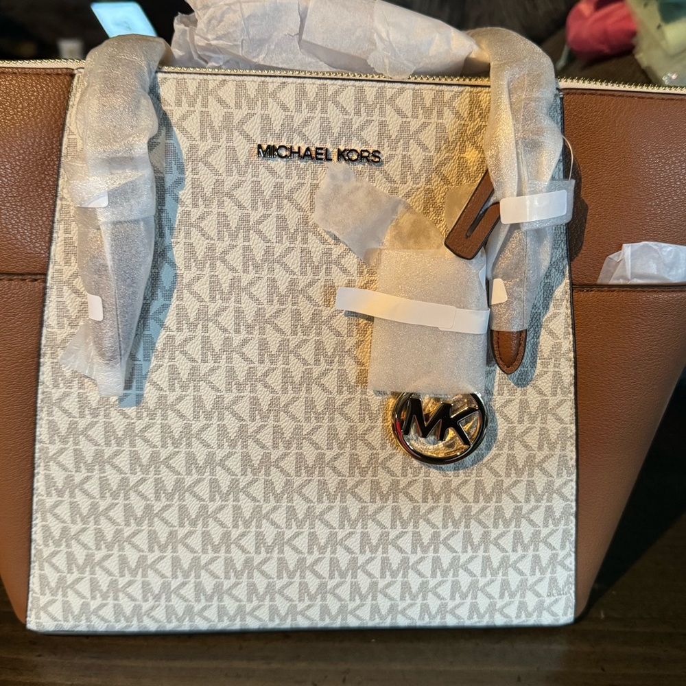 Michael Kors purse